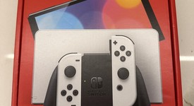 Mint
													Nintendo Switch - OLED - White, 64 GB, photo 2 of 7