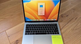 Good
													MacBook Pro 2017 (No Touch Bar) - 13" - I7, Silver, 256 GB, 16 GB, photo 1 of 6