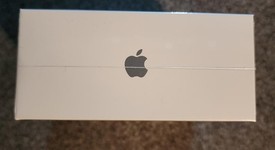 New
													Apple AirPods Pro - MagSafe Case, photo 3 of 8