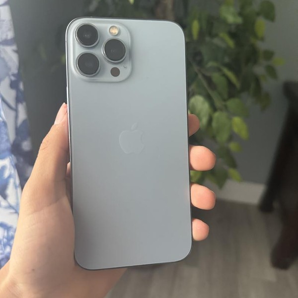 Apple iPhone 13 Pro Max - Unlocked, 128 GB, Sierra Blue, A2484