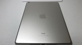 Good
													Apple iPad 5th Gen - Wi-Fi, Silver, 32 GB, A1822, photo 5 of 11