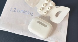 Used
													Apple AirPods Pro 2 - USB-C, photo 3 of 3