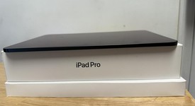 Mint
													Apple iPad Pro 11" (M4) 2024 - Unlocked, Black, 256 GB, 8 GB, A2837, Standard Glass, photo 2 of 14