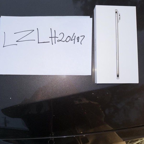 Apple iPhone Air - Unlocked, 256 GB, Cloud White, A3260