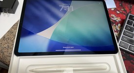 Good
													Apple iPad Pro 11" 2018 - Unlocked, Gray, 256 GB, A2013, photo 2 of 9
