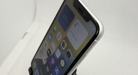 Good
													Apple iPhone Xr - Unlocked, White, 64 GB, A1984, photo 3 of 10