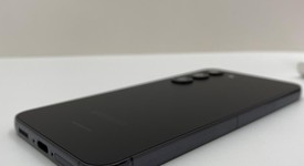 Mint
													Samsung Galaxy S23 - Unlocked, Black, 256 GB, 8 GB, SM-S911U1, photo 4 of 5