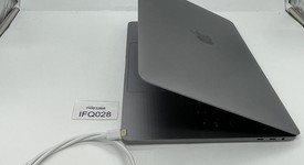 Good
													MacBook Pro 2018 (With Touch Bar) - 13" - I5, Gray, 512 GB, 8 GB, photo 1 of 6
