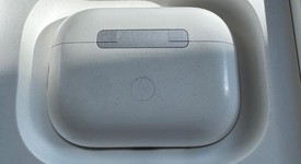Used
													Apple AirPods Pro 2 - Lightning, photo 4 of 15