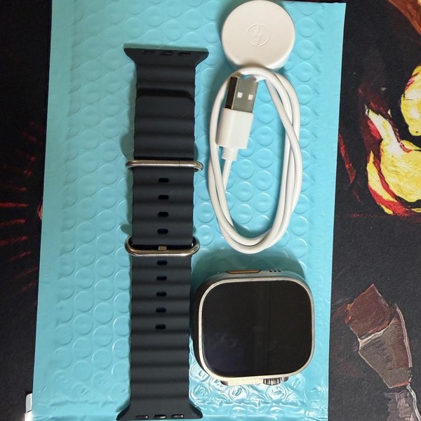 Apple Watch Ultra 49mm - Unlocked, Titanium, A2622