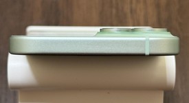 Mint
													Apple iPhone 15 - Unlocked, Green, 128 GB, A2846, photo 4 of 7