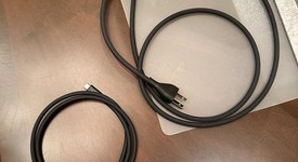 Mint
													Apple Studio Display 2022 - Standard Glass, Tilt Adjustable Stand, photo 5 of 9