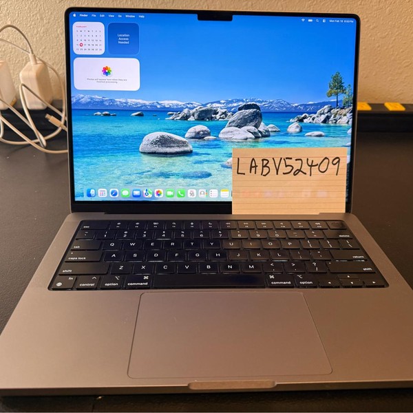 MacBook Pro 2021 - 14 inch - 1 TB, Gray, 32 GB, Apple M1 Pro 10-core