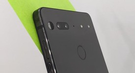 Good
													Essential PH-1 - Unlocked, Black, 128 GB, 4 GB, photo 3 of 18