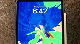 Good
													Apple iPad Pro 11" 2018 - Unlocked, Gray, 256 GB, A2013, photo 2 of 12