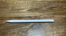 Good
													Apple Pencil Pro, photo 1 of 3