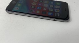 Good
													Apple iPhone 6S - Unlocked, Grey, 32 GB, A1688, photo 4 of 7