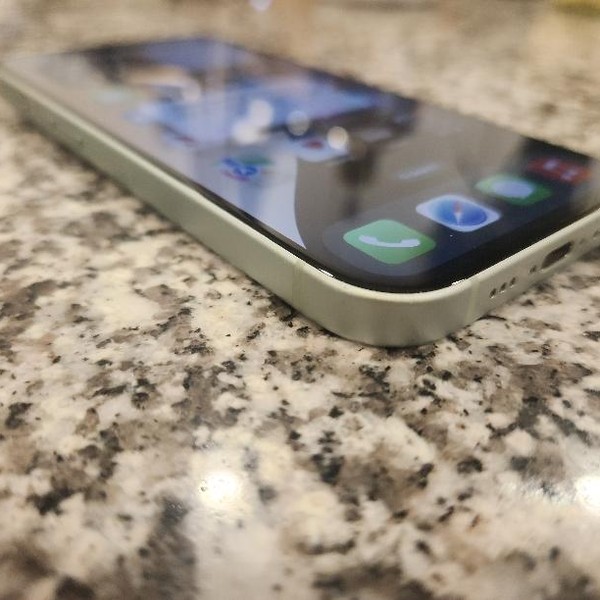 Apple iPhone 15 - T-Mobile, 128 GB, Green, A2846