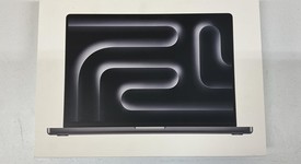 New
													MacBook Pro Late 2023 (M3) - 16" - Apple M3 Max 16-core, Black, 1 TB, 64 GB, 40-core GPU, photo 1 of 3