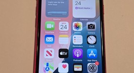 Good
													Apple iPhone SE 3rd Gen 2022 - Unlocked, Red, 128 GB, A2595, photo 3 of 8