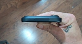 Mint
													Apple iPhone 17 Pro Max - Unlocked, Deep Blue, 256 GB, A3257, photo 5 of 8