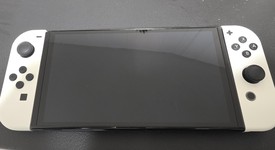 Good
													Nintendo Switch - OLED - White, 64 GB, photo 3 of 4