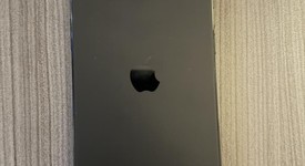 Mint
													Apple iPhone Air - Unlocked, Space Black, 512 GB, A3260, photo 3 of 11