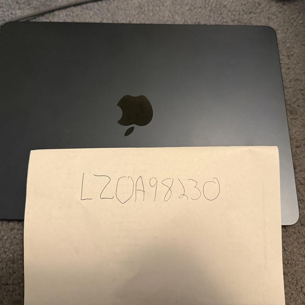 MacBook Air 2024 (M3) - 13 inch - 256 GB, Midnight, 8 GB, Apple M3, 8-core GPU