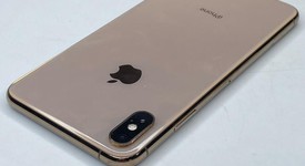 Good
													Apple iPhone Xs Max - Unlocked, Gold, 64 GB, A1921, photo 3 of 6