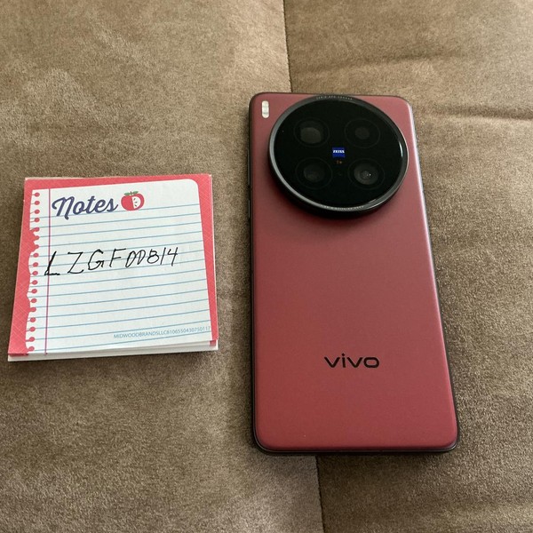 Vivo X200 Ultra - Unlocked Non-US, 512 GB, Red, 16 GB