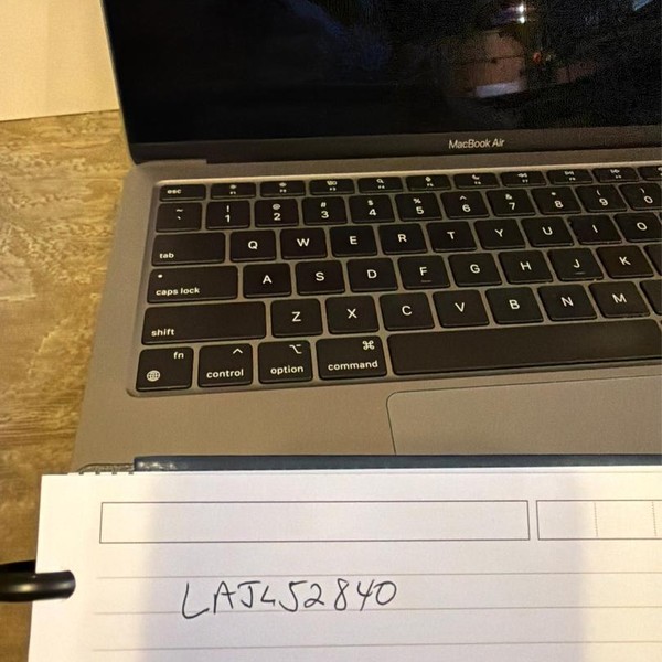 MacBook Air 2020 - 13 inch - 512 GB, Silver, 8 GB, Apple M1