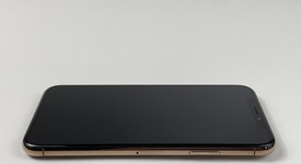 Fair
													Apple iPhone Xs - Unlocked, Gold, 256 GB, A1920, photo 4 of 7