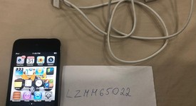 Good
													Apple iPod Touch 4th Gen - Wi-Fi, Black, 16 GB, photo 1 of 3