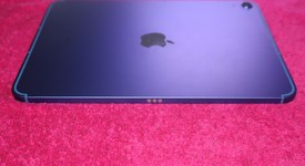 Mint
													Apple iPad 10th Gen - Unlocked, Blue, 64 GB, A2757, photo 5 of 10