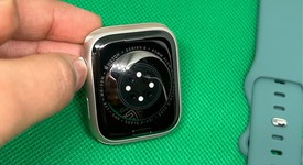 Mint
													Apple Watch Series 8 45mm - Unlocked, Starlight, A2774 - Cellular, Aluminum, photo 3 of 5