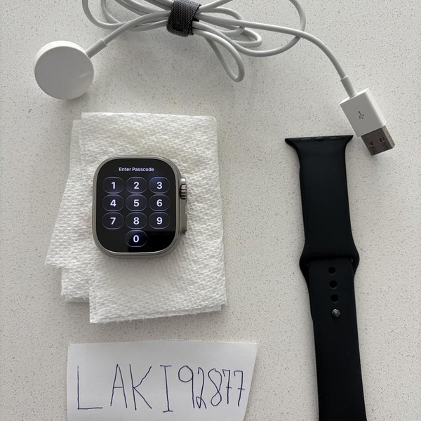 Apple Watch Ultra 2 49mm - Unlocked, Natural, A2986