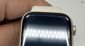 Good
													Apple Watch SE 2nd Gen 44mm - Unlocked, Silver, A2727 - Cellular, Aluminum, photo 4 of 6