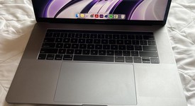 Fair
													MacBook Pro 2018 (With Touch Bar) - 15" - I7, Gray, 256 GB, 16 GB, photo 3 of 13