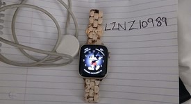 Fair
													Apple Watch SE 2nd Gen 40mm - Unlocked, Starlight, A2726 - Cellular, Aluminum, photo 2 of 6