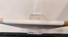 Mint
													Apple iPad 7th Gen - Unlocked, Gold, 32 GB, A2198, photo 2 of 6