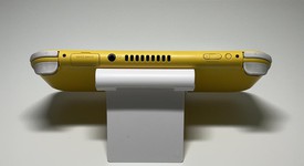 Fair
													Nintendo Switch Lite - Yellow, photo 4 of 7
