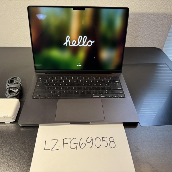 MacBook Pro Late 2023 (M3) - 14 inch - 512 GB, Black, 18 GB, Apple M3 Pro 11-core, 14-core GPU