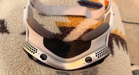Mint
													Apple Vision Pro - 256 GB, photo 2 of 5