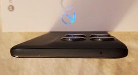 Mint
													Motorola Edge (2025) - Metro by T-Mobile, 256 GB, photo 1 of 6