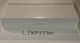 New
													Apple iPad 9th Gen - Wi-Fi, Silver, 256 GB, A2602, photo 4 of 6
