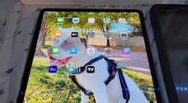Mint
													Apple iPad Pro 12.9" 6th Gen 2022 - Wi-Fi, Silver, 128 GB, photo 1 of 5
