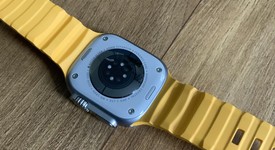 Mint
													Apple Watch Ultra 2 49mm - Unlocked, Natural, A2986, photo 3 of 4