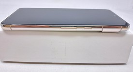 Good
													Google Pixel 8 Pro - Unlocked, Porcelain, 256 GB, 12 GB, G1MNW, mmWave 5G, photo 5 of 5