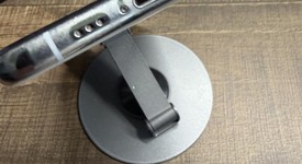 Good
													Apple iPhone Xs - Unlocked Non-US, Silver, 256 GB, A2097, photo 4 of 7