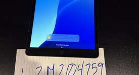 Good
													Apple iPad 7th Gen - Unlocked, Gray, 32 GB, A2200, photo 1 of 7